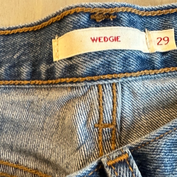 Levi Wedge, Size 29 - Picture 2 of 2